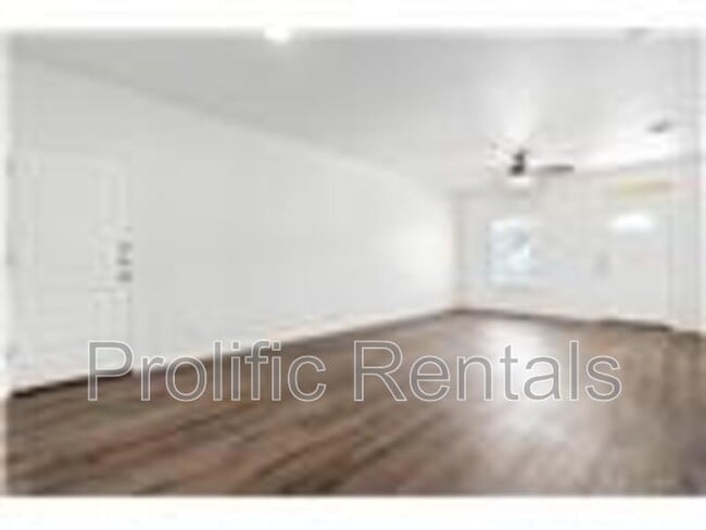 Building Photo - 3509 Abraham Dr