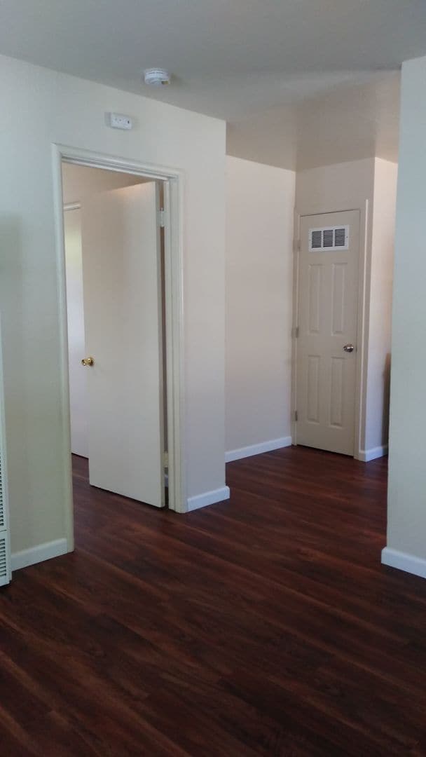 Building Photo - Cute 1bd Apartment on Ground Floor