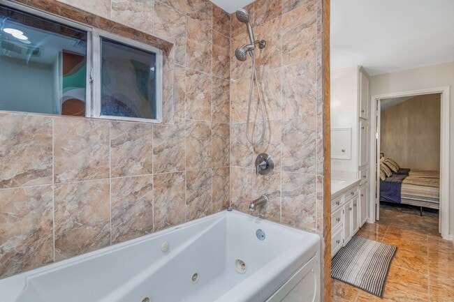 Building Photo - 2539 Jester Ln