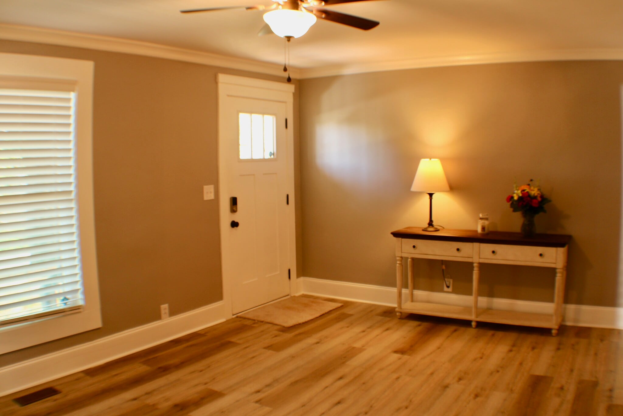 Entry way into the living room/multi-purpose room from the front door - 311 Paris Mountain Ave
