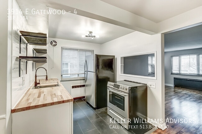 Building Photo - 3914 E Gatewood-4