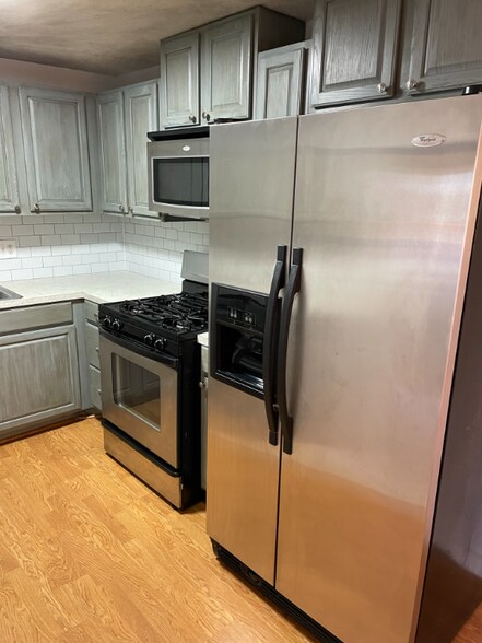 Building Photo - 1 Lancelot Court