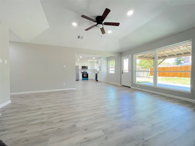 Building Photo - 10015 Old Towne Ln