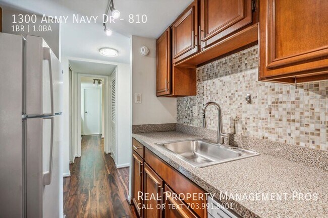 Building Photo - 1300 Army Navy Dr