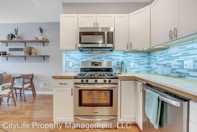 Building Photo - 3 br, 1.5 bath House - 225 Ruxton Street