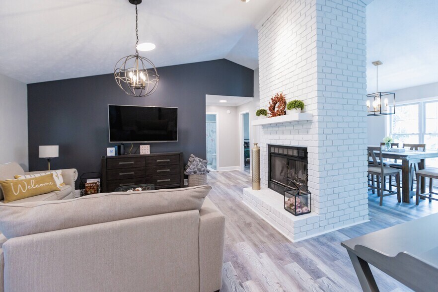 Building Photo - 103 Scaleybark Ct