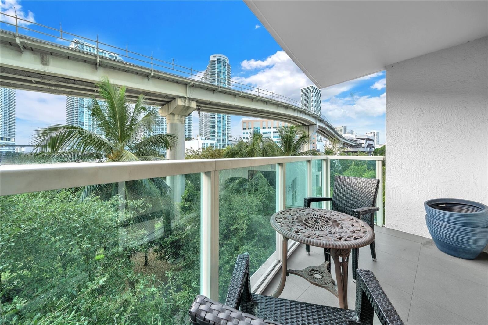 Building Photo - 31 SE 5th St