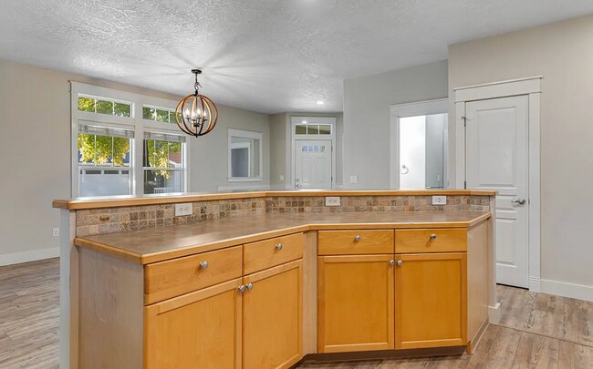 Building Photo - Charming 3 Bedroom Home in Eagle – Minutes to Eagle Bike Park