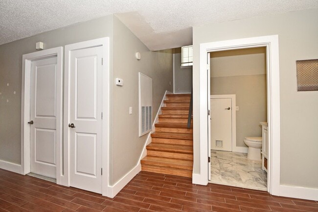 Building Photo - Colonialtown North 3BR – Prime Mills 50 Location