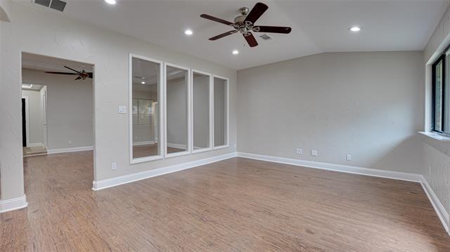 Building Photo - 3113 Dover Dr