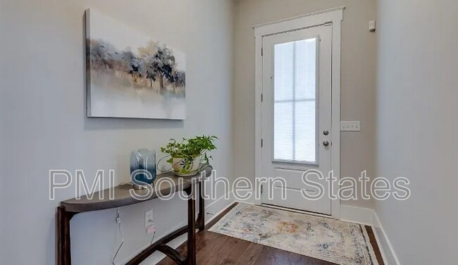 Building Photo - 607 Torridon Ln