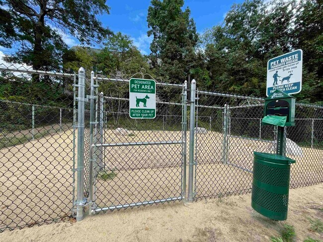 Building Photo - 119 Eastern Ave