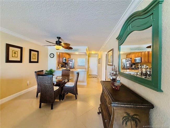 Building Photo - 7440 S Ocean Dr