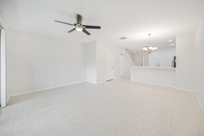 Building Photo - 9755 Porta Leona Ln