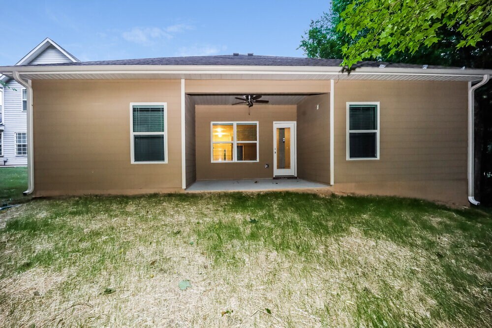 Building Photo - 4890 Summersun Dr