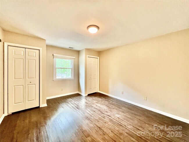 Building Photo - 3306 Selwyn Farms Ln