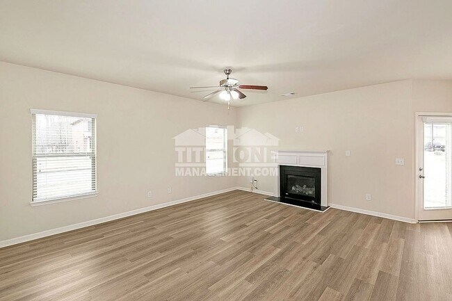 Building Photo - Spacious 4BR House in Loganville