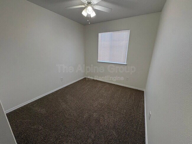 Building Photo - 210 NW Connell Ave