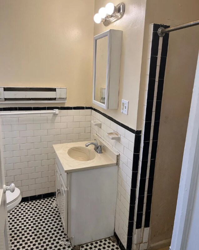 Building Photo - 52 Baltic Ave