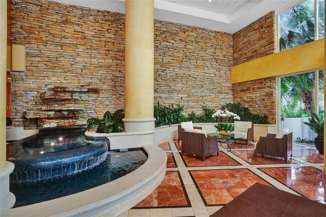 Building Photo - 20281 E Country Club Dr