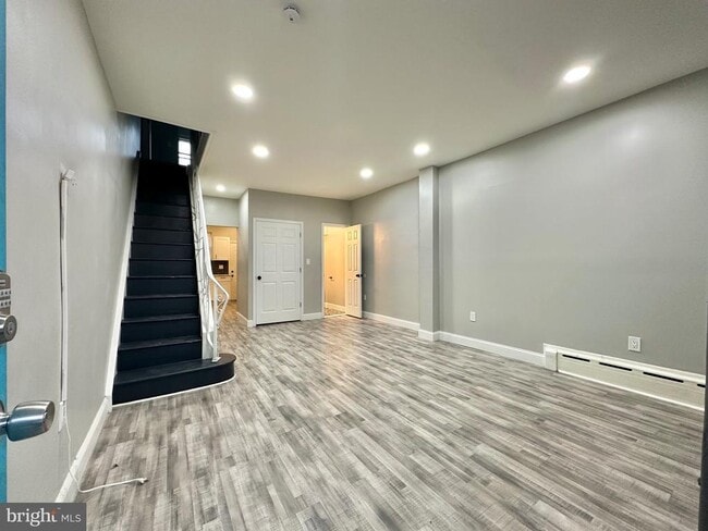 Building Photo - 2207 S Bonsall St