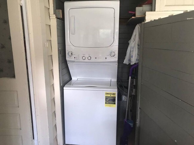 Washer and Dryer on Porch - 1423 Bronough N St