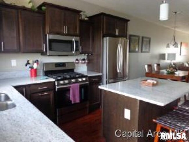 Building Photo - 3815 Sugar Loaf Dr