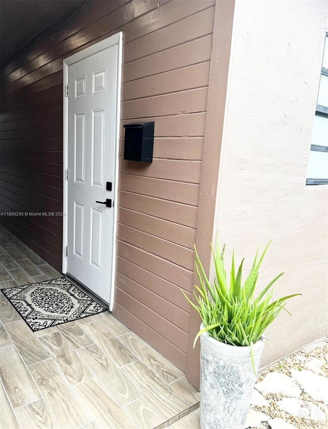 Building Photo - 11241 SW 7th Terrace