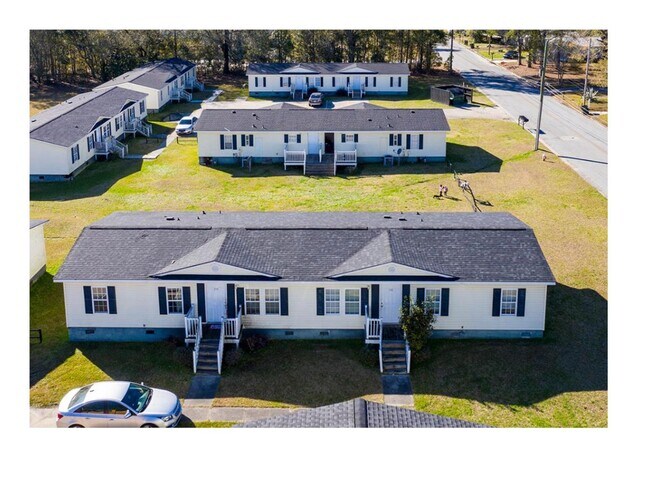 Building Photo - 502 9th St SW