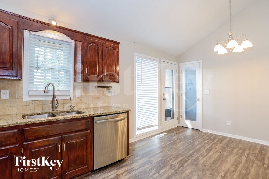 Building Photo - 3909 NW 78th St