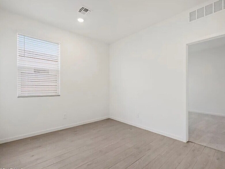 Building Photo - 2542 Fortana Dr