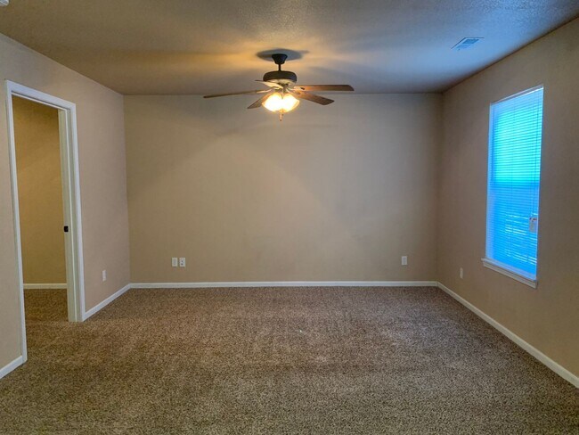 Building Photo - 16529 Hunters Ridge Ln