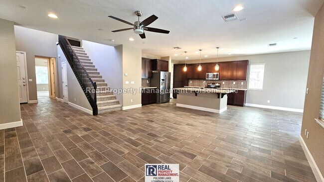 Building Photo - 1479 Leonard Ct