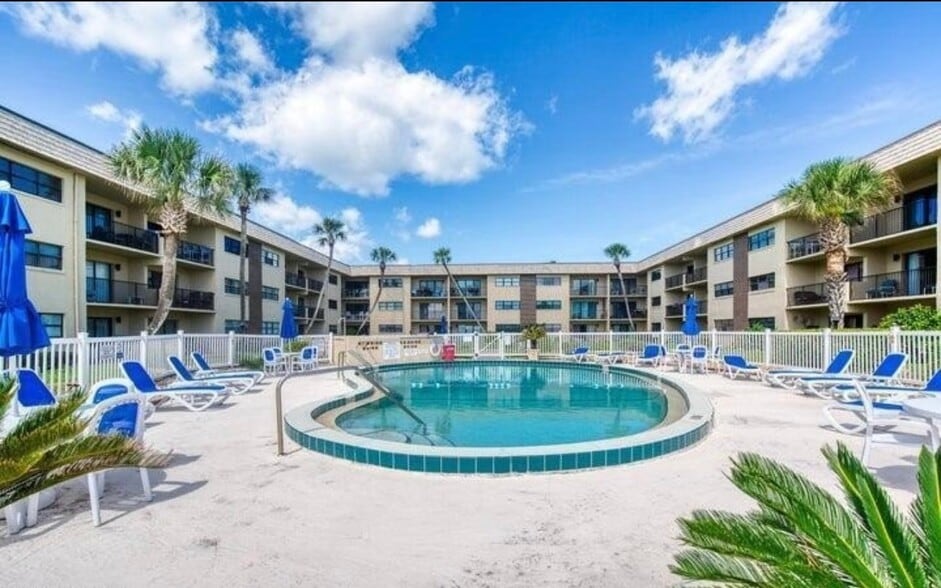 Building Photo - 2100 Ocean Shore Blvd