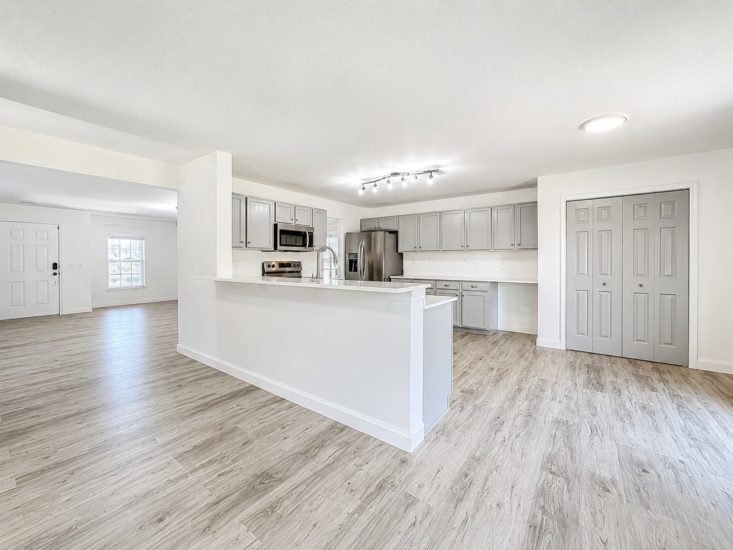 Building Photo - 13841 Chihuly Ct