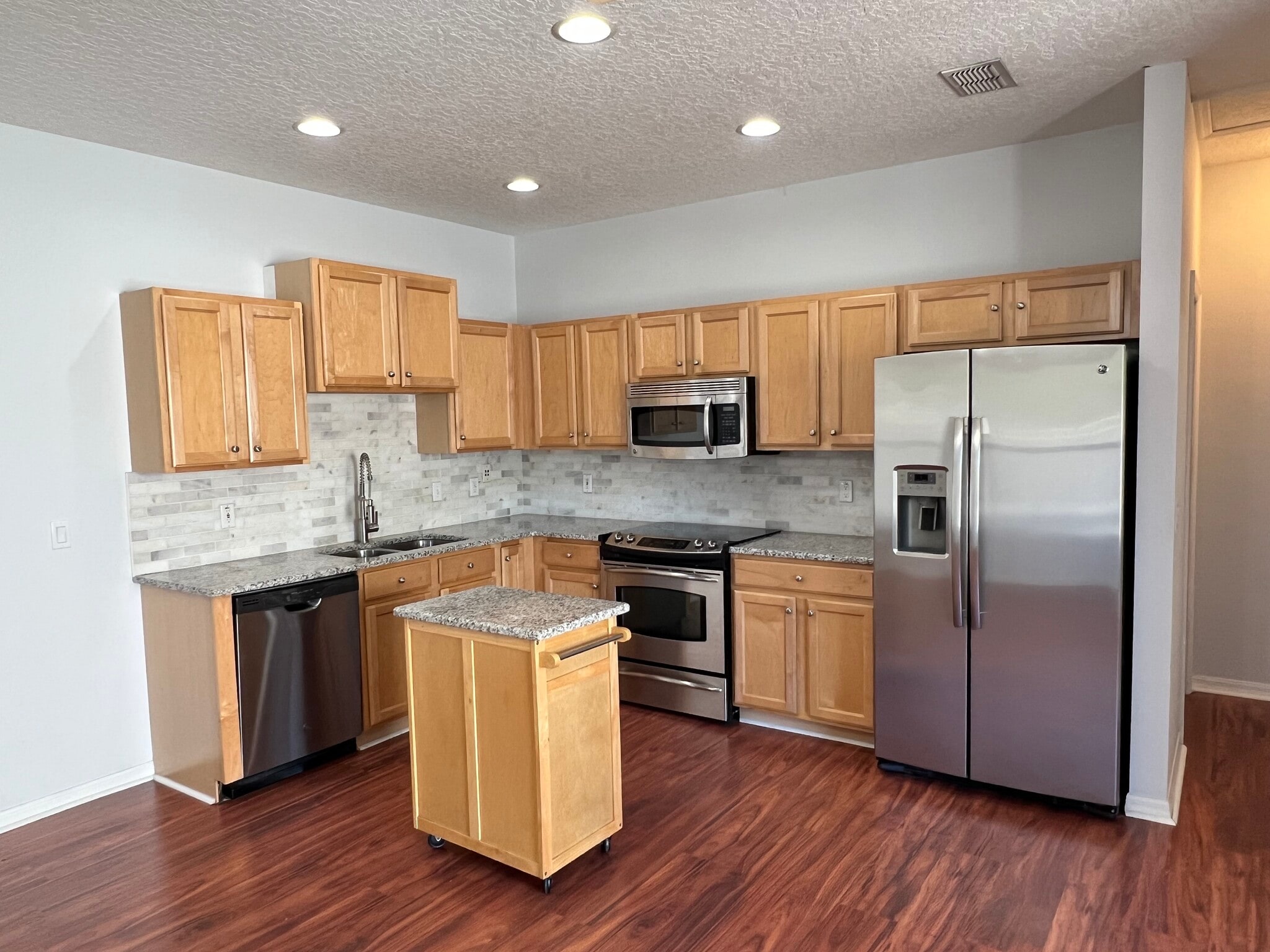 Kitchen - 112 Avery Lake Drive