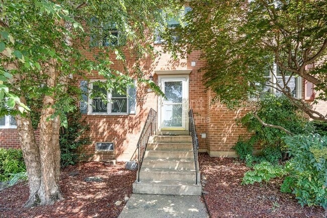Building Photo - 3009 20th Ct S