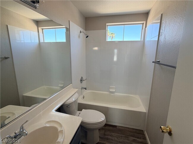 Building Photo - 2669 Ridgewater Cir