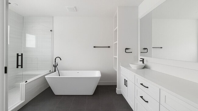 Building Photo - 12307 New Jordan Ln