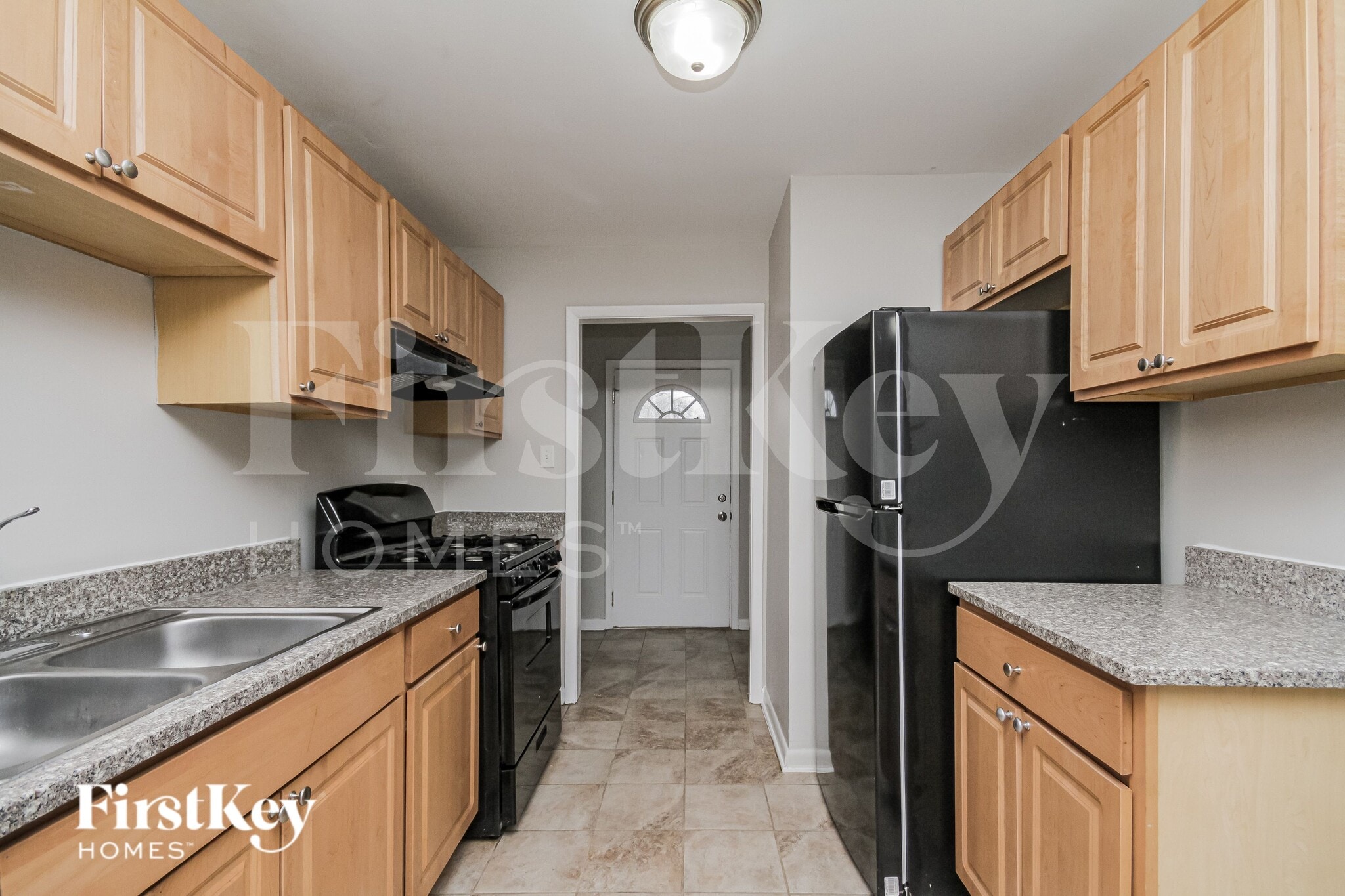 Building Photo - 17621 Grandview Dr