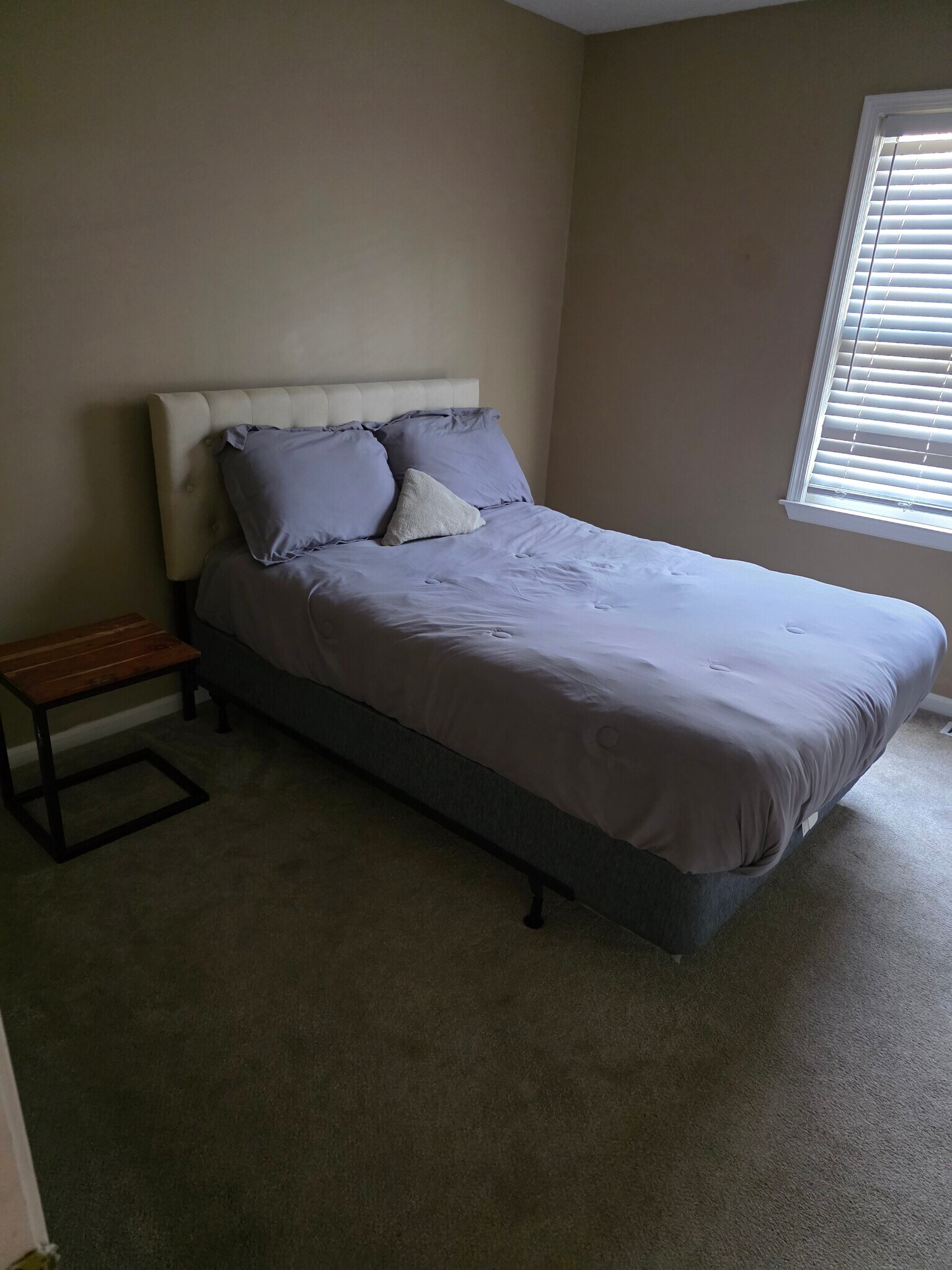 Building Photo - 105 Castle Manor Ct