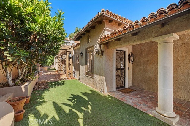 Building Photo - 1316 Beverly Grove Pl