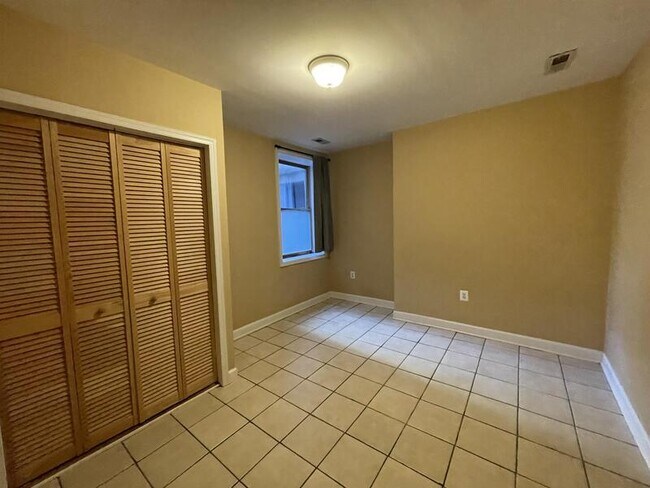 Building Photo - 1424 11th St NW