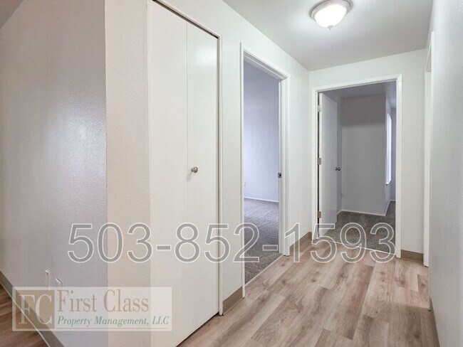 Building Photo - 1255 NW 183rd Ave
