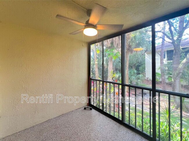 Building Photo - 15051 Parkside Dr