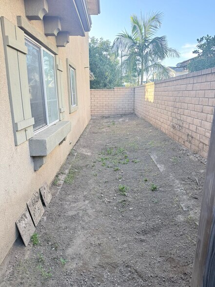 Building Photo - 9471 Stoneybrock Pl