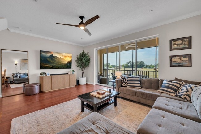 Building Photo - Venetian Harbor 3 bed 2.5 bath + Office/Den & 2 car tandem oversized garage!