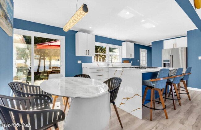 Building Photo - 70 Avery Ave