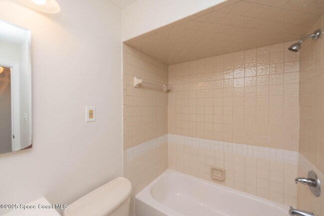 Building Photo - 222 Brian Dr