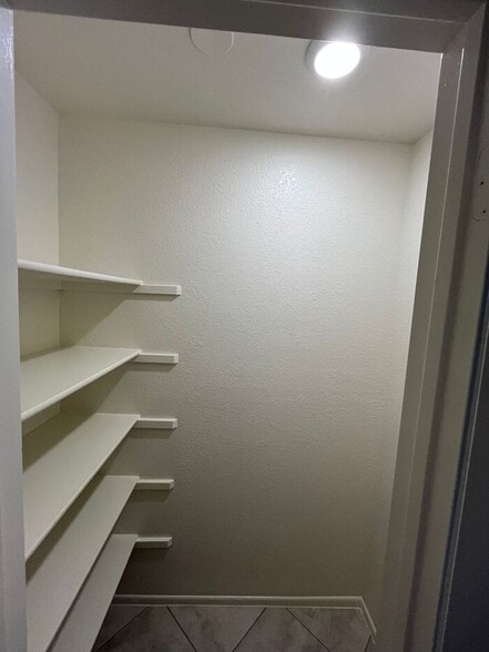 Building Photo - 1201 S McClintock Dr